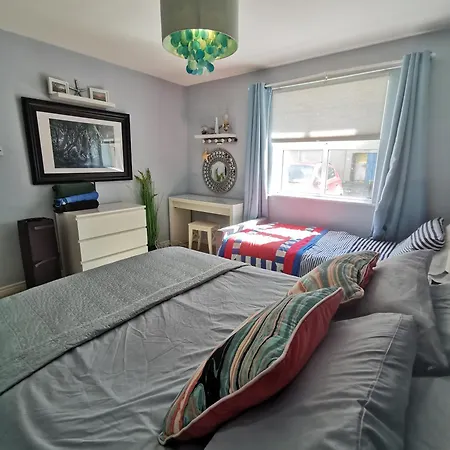 Coral Cove 公寓 班多伦